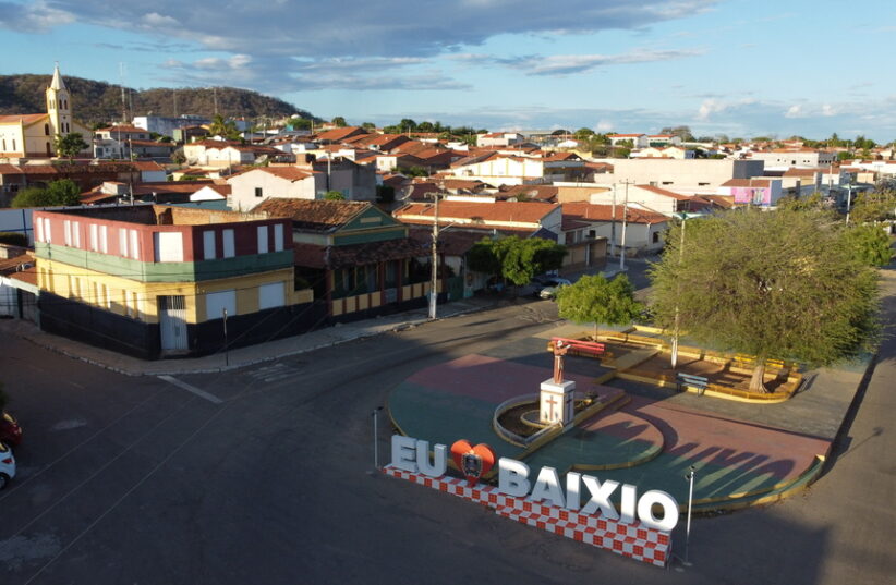 Baixio é um município com 5.704 habitantes de acordo com o último Censo do IBGE.  Prefeitura de Baixio