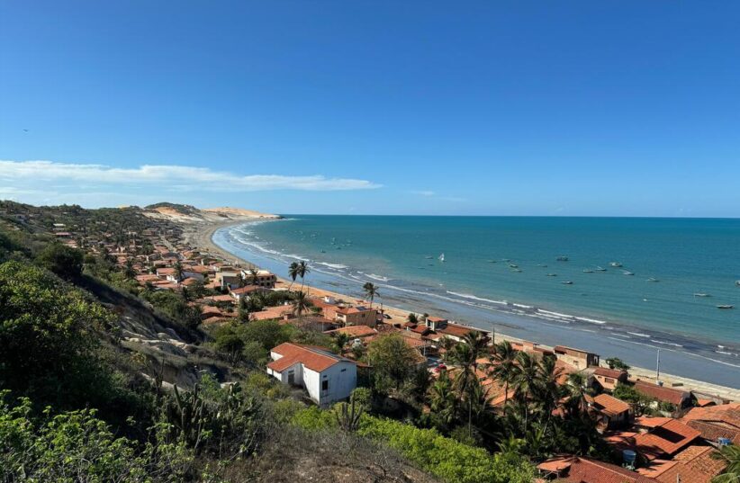 Icapuí, na divisa com o Rio Grande do Norte, integra a Rota das Falésias no Ceará. Thiago Souza