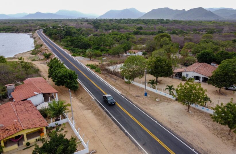 CE-333, rodovia de 17 km de extensão que compreende Tururu. Tiago Stille/Prefeitura de Tururu