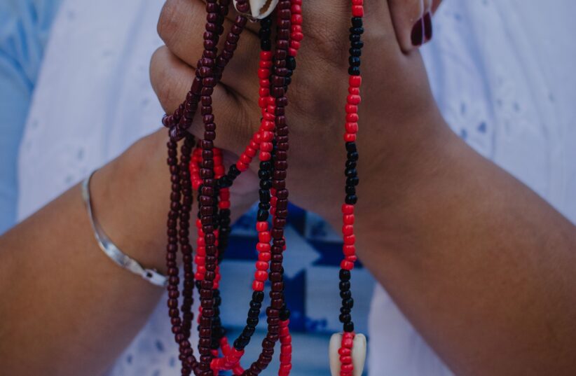 FORTALEZA, CEARÁ, 21-04-2022: Mãe Telma, é mãe de santo dentro da vertente do Candomblé, e atua na Tenda Espiritual Mãe Tutu. (Foto: Fernanda Barros/ O Povo)